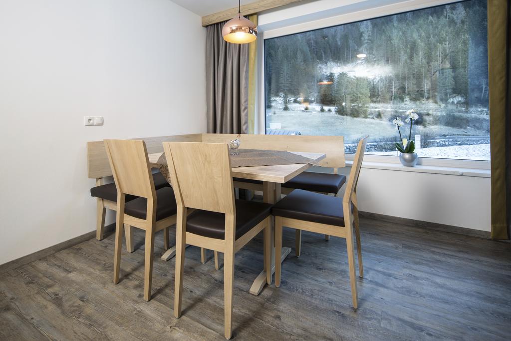 Alps Tux Apartman Kültér fotó