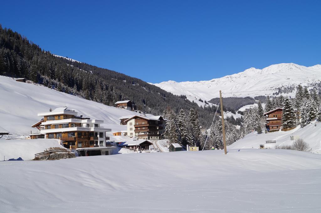 Alps Tux Apartman Kültér fotó